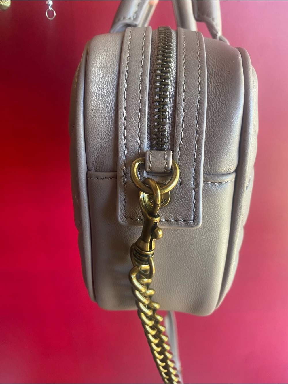 Kurt Geiger NWT Taupe Leather Small Duffle/Crossbody with Crystal Bronze Eagle - Picture 5 of 12